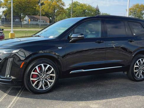 Certified 2024 Cadillac XT6 Sport image 6