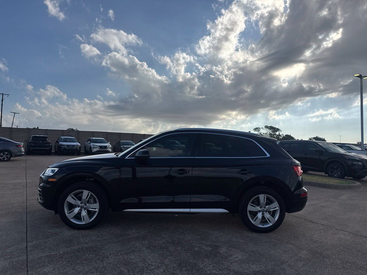 Used 2019 Audi Q5 2.0T Premium Plus AWD/4WD image 16