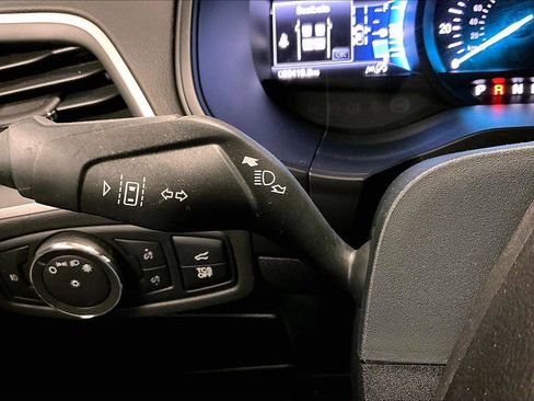 Certified 2022 Ford Edge SEL w/ Convenience Package image 30