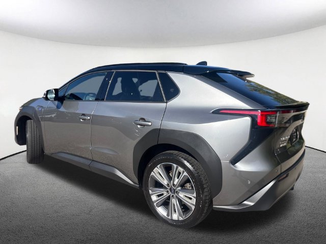 Used 2023 Subaru Solterra AWD image 28