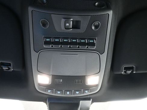 Used 2022 Ford F350 Lariat w/ Chrome Package image 13