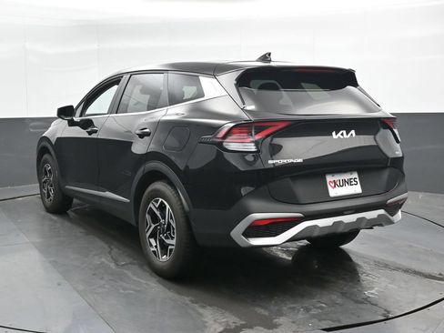 Used 2025 Kia Sportage LX AWD/4WD image 11