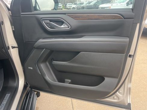 Used 2024 Chevrolet Tahoe Premier w/ Advanced Technology Package image 57
