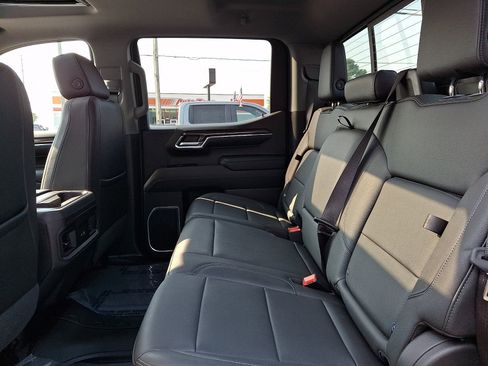 Used 2024 Chevrolet Silverado 1500 RST AWD/4WD image 10