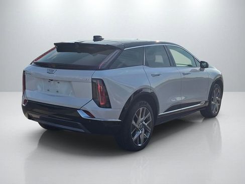 New 2026 Cadillac Optiq Luxury 1 RWD image 5