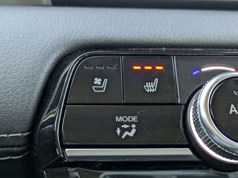 Used 2025 Honda Pilot Elite image 25