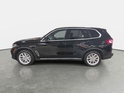 Used 2022 BMW X5 xDrive40i w/ Parking Assistance Package image 8