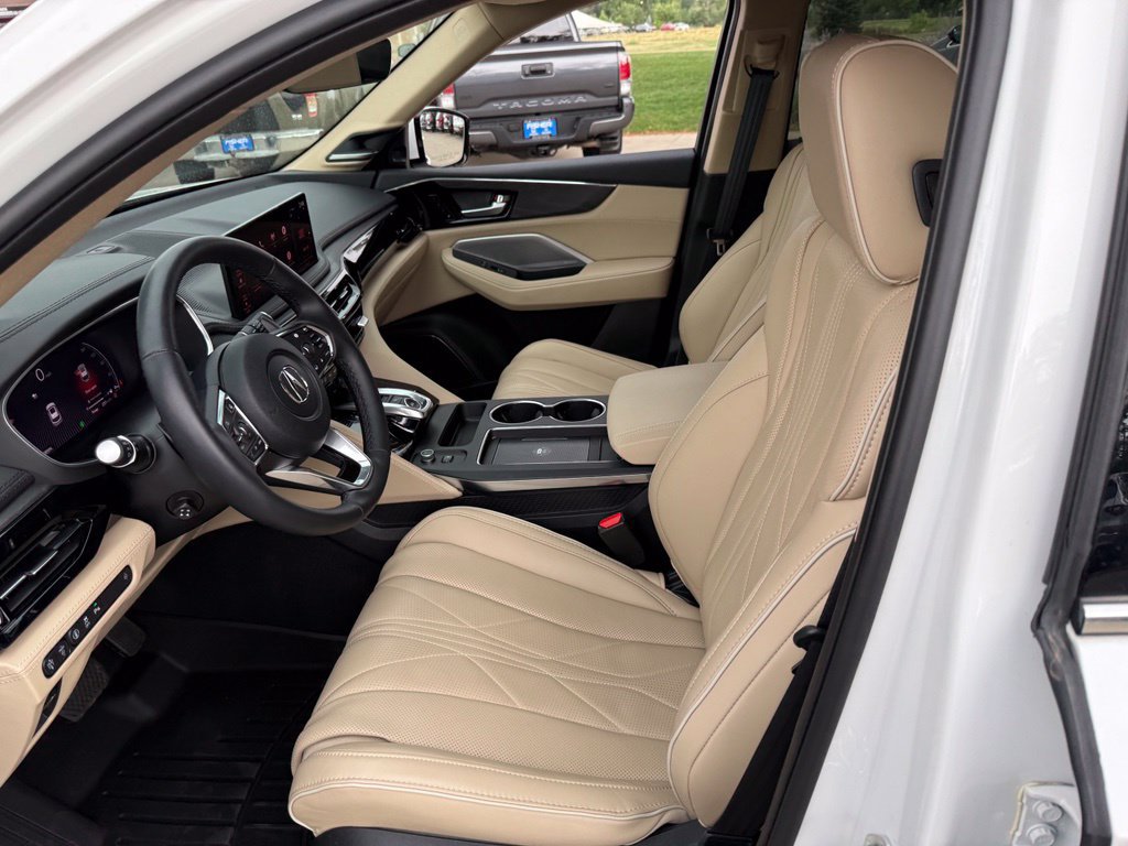 Used 2025 Acura MDX w/ Advance Package AWD/4WD image 12