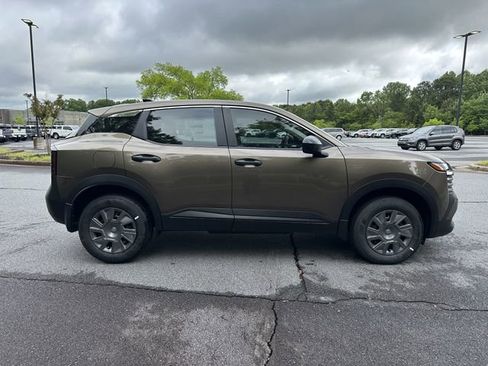 New 2026 Nissan Kicks S FWD image 10