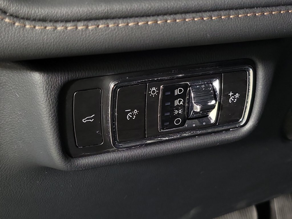 New 2026 Lincoln Aviator AWD image 21