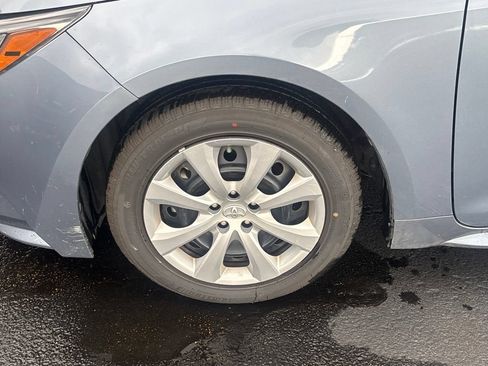 Used 2021 Toyota Corolla LE FWD image 24
