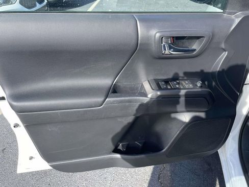 Used 2023 Toyota Tacoma TRD Off-Road image 26