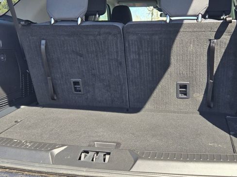 Used 2025 Ford Explorer Active image 20