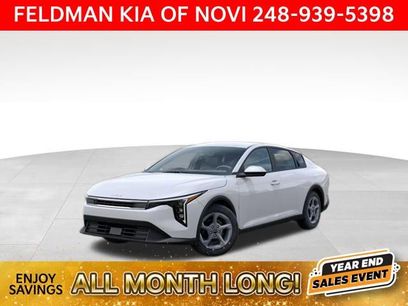 New 2025 Kia K4 LXS