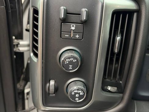 Used 2018 Chevrolet Silverado 1500 LT w/ All Star Edition AWD/4WD image 16
