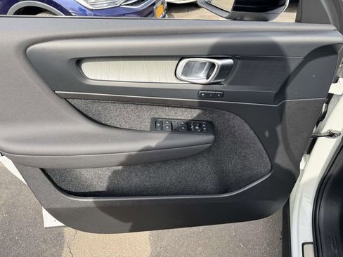 Certified 2026 Volvo XC40 B5 Plus w/ Protection Package Premier image 14