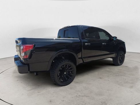 Used 2021 Nissan Titan PRO-4X w/ Pro-4x Convenience Package AWD/4WD image 5