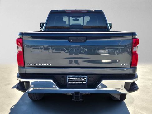 Used 2020 Chevrolet Silverado 2500 LTZ w/ LTZ Plus Package AWD/4WD image 4