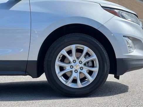 Used 2020 Chevrolet Equinox LT w/ Driver Convenience Package AWD/4WD image 10