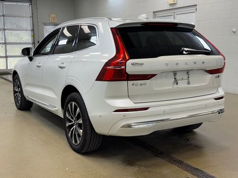 Used 2023 Volvo XC60 B5 Plus image 7