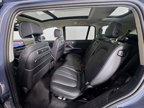 Used 2025 BMW X7 xDrive40i image 48