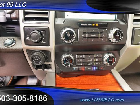 Used 2019 Ford F150 King Ranch w/ Equipment Group 601A Luxury AWD/4WD image 26