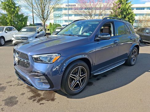 New 2026 Mercedes-Benz GLE 450 4MATIC image 3