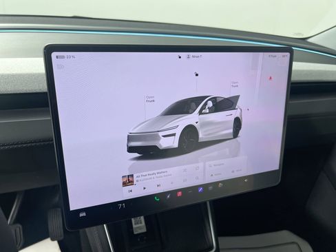 Used 2026 Tesla Model Y 2WD image 20