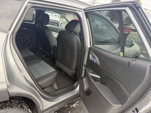 New 2026 Chevrolet Trax LT w/ Driver Confidence Package image 15