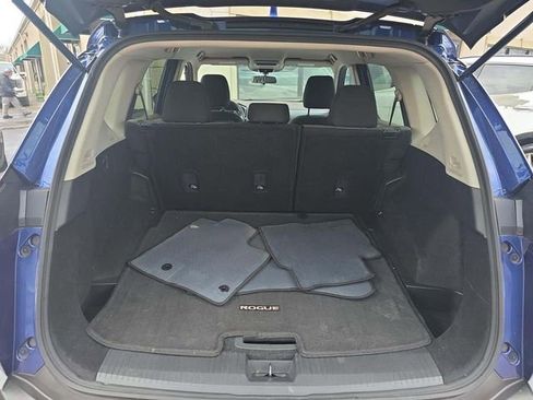 Used 2021 Nissan Rogue SV image 7