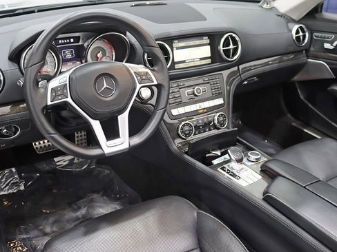 Used 2013 Mercedes-Benz SL 550 image 15