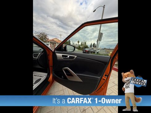 Used 2012 Hyundai Veloster w/ Style Pkg image 31