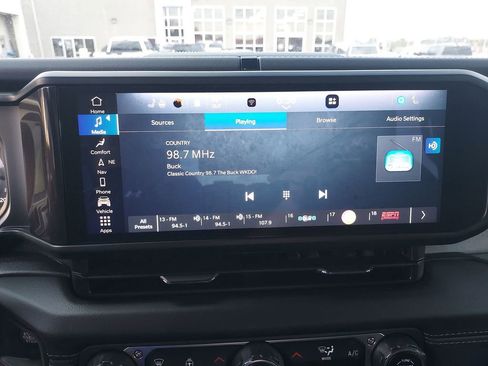 Used 2024 Jeep Wrangler Sahara w/ Technology Group image 22