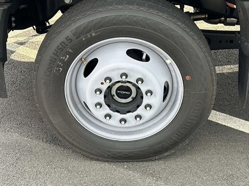 New 2025 Ford F450 XL w/ XL Chrome Package AWD/4WD image 7
