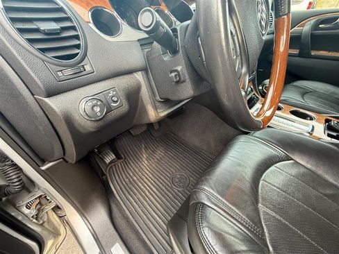 Used 2012 Buick Enclave Premium image 24