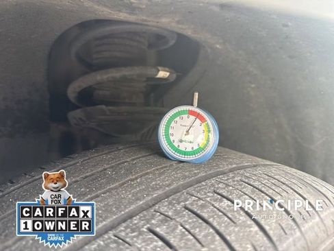 Used 2025 Volkswagen Atlas SE image 9