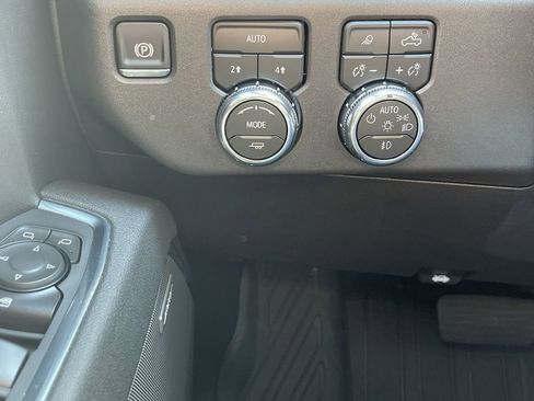 New 2026 GMC Sierra 1500 Elevation w/ Elevation Premium Package AWD/4WD image 18