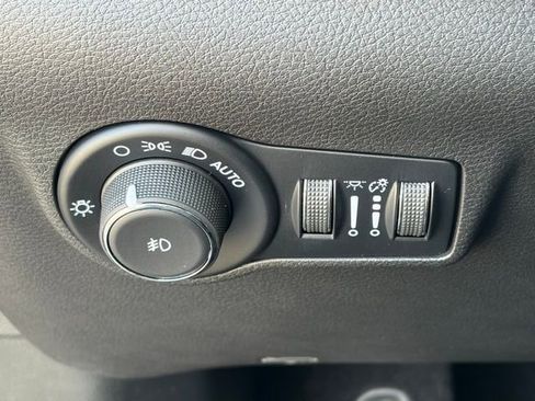 New 2026 Jeep Compass Latitude image 25