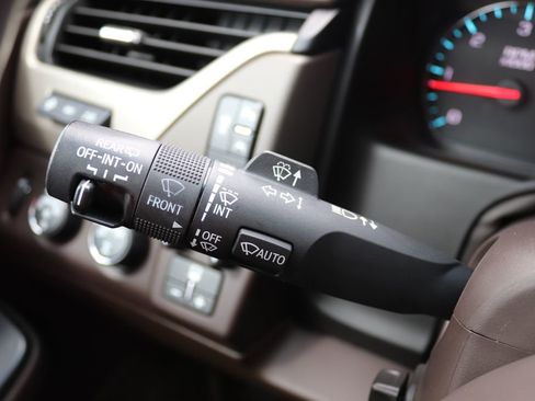 Used 2019 GMC Yukon Denali w/ Open Road Package image 42