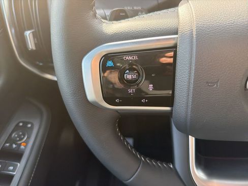 New 2026 Nissan Armada SL w/ Captain's Chari Seat Package RWD image 23