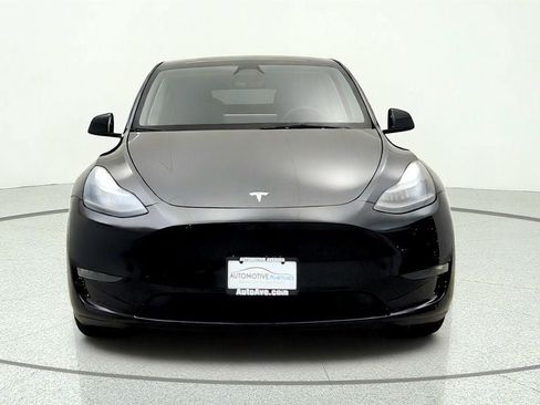 Used 2023 Tesla Model Y Long Range AWD/4WD image 2