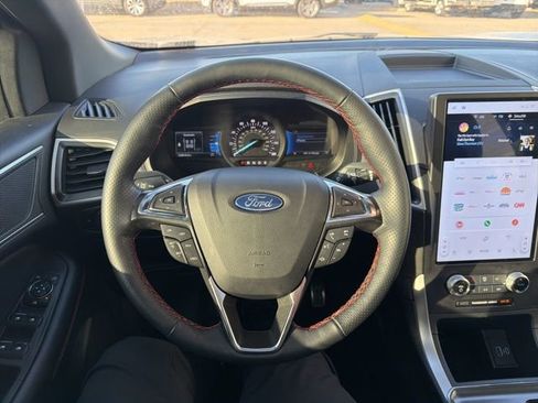 Used 2024 Ford Edge ST-Line image 18