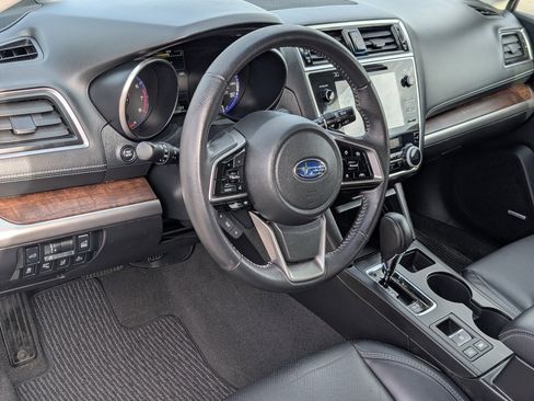 Used 2018 Subaru Outback 3.6R Limited image 14