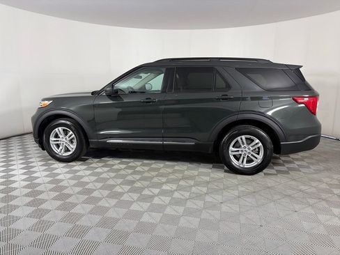Certified 2023 Ford Explorer XLT AWD/4WD image 4