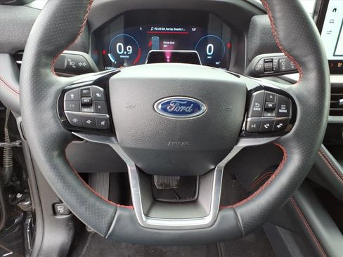 Certified 2025 Ford Explorer ST-Line image 13