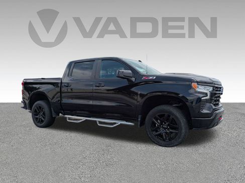 Used 2023 Chevrolet Silverado 1500 LT Trail Boss w/ Protection Package AWD/4WD image 3