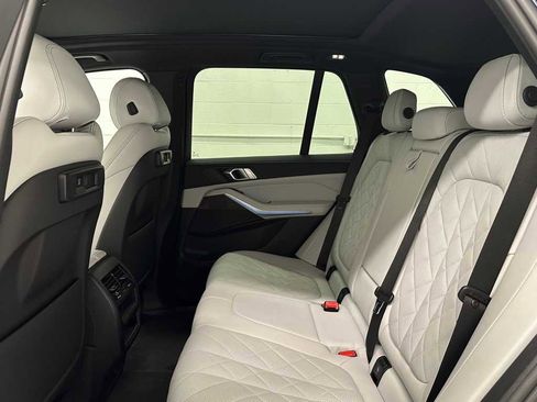 Used 2023 BMW X5 xDrive45e w/ M Sport Package image 15