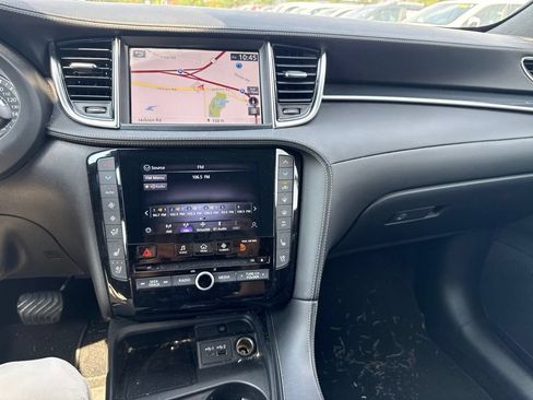 Used 2023 INFINITI QX50 Sport AWD/4WD image 11