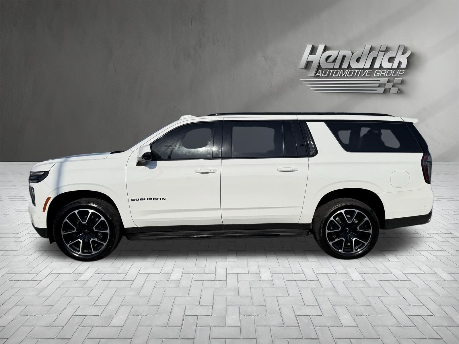 Used 2026 Chevrolet Suburban RST w/ Comfort Package RWD image 7