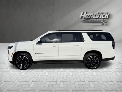 Used 2026 Chevrolet Suburban RST w/ Comfort Package RWD image 7